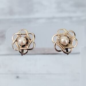 Vintage Screw On Earrings Gold Tone Unusual Halo & Faux Pearl - Condition Issues